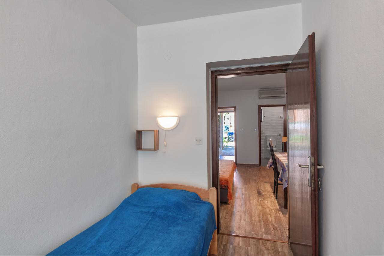 Vesna Apartment Pjescana Uvala Exterior photo