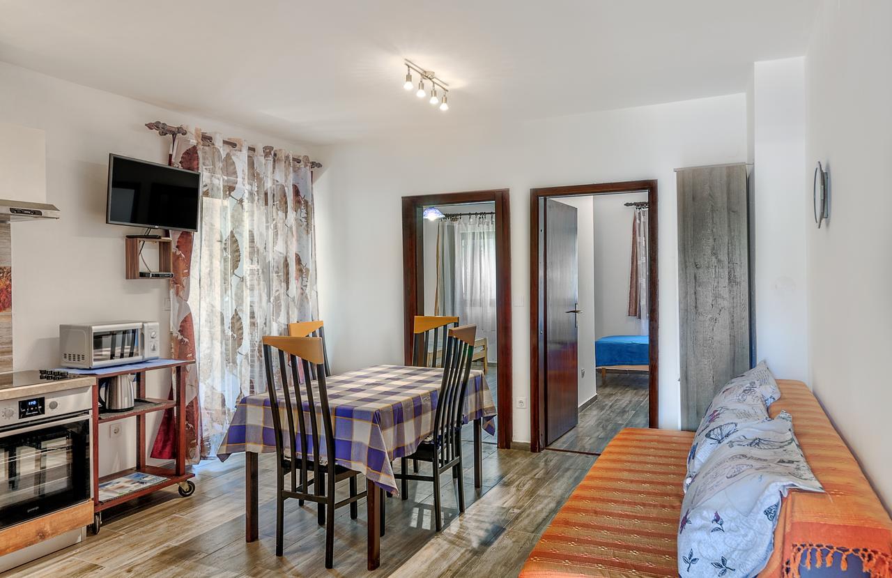 Vesna Apartment Pjescana Uvala Exterior photo